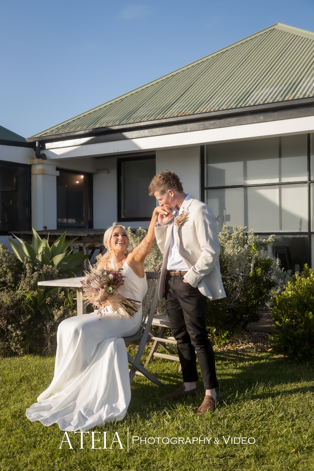 , Brittany and Jack&#8217;s wedding photograpghy at All Smiles Sorrento captured by ATEIA Photography &#038; Video