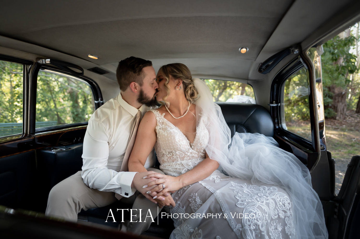 , Jamie and Travis&#8217; wedding photograpghy at Chateau Wyuna captured by ATEIA Photography &#038; Video