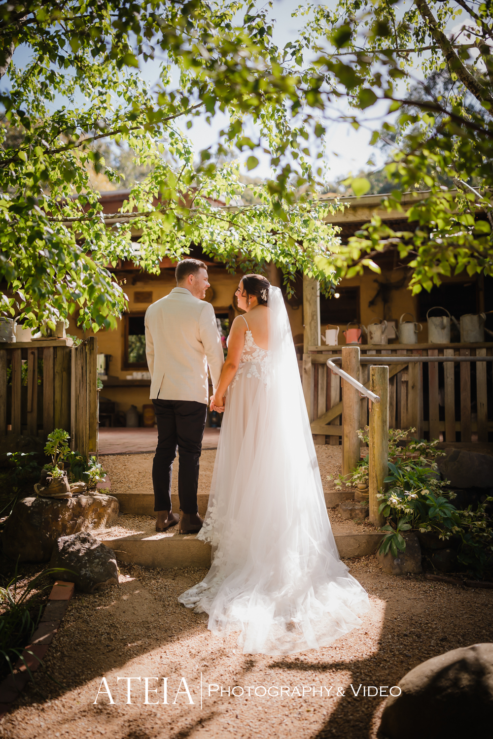 , Hayley and Sean&#8217;s wedding photography at Gum Gully Farm captured by ATEIA Photography &#038; Video