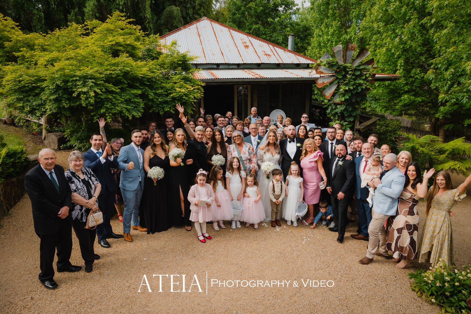 , Grace and Dale&#8217;s wedding photography at Gum Gully Farm captured by ATEIA Photography &#038; Video
