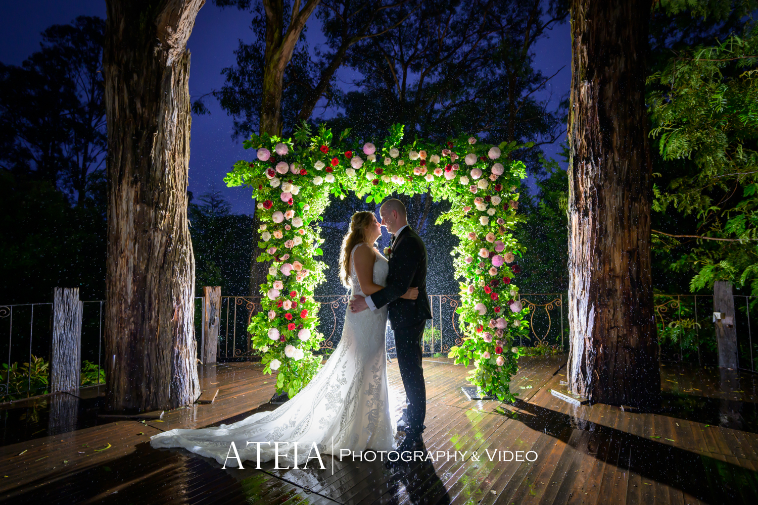 , Michelle and Sam&#8217;s wedding photography at Avalon Caslte Cockatoo captured by ATEIA Photography &#038; Video