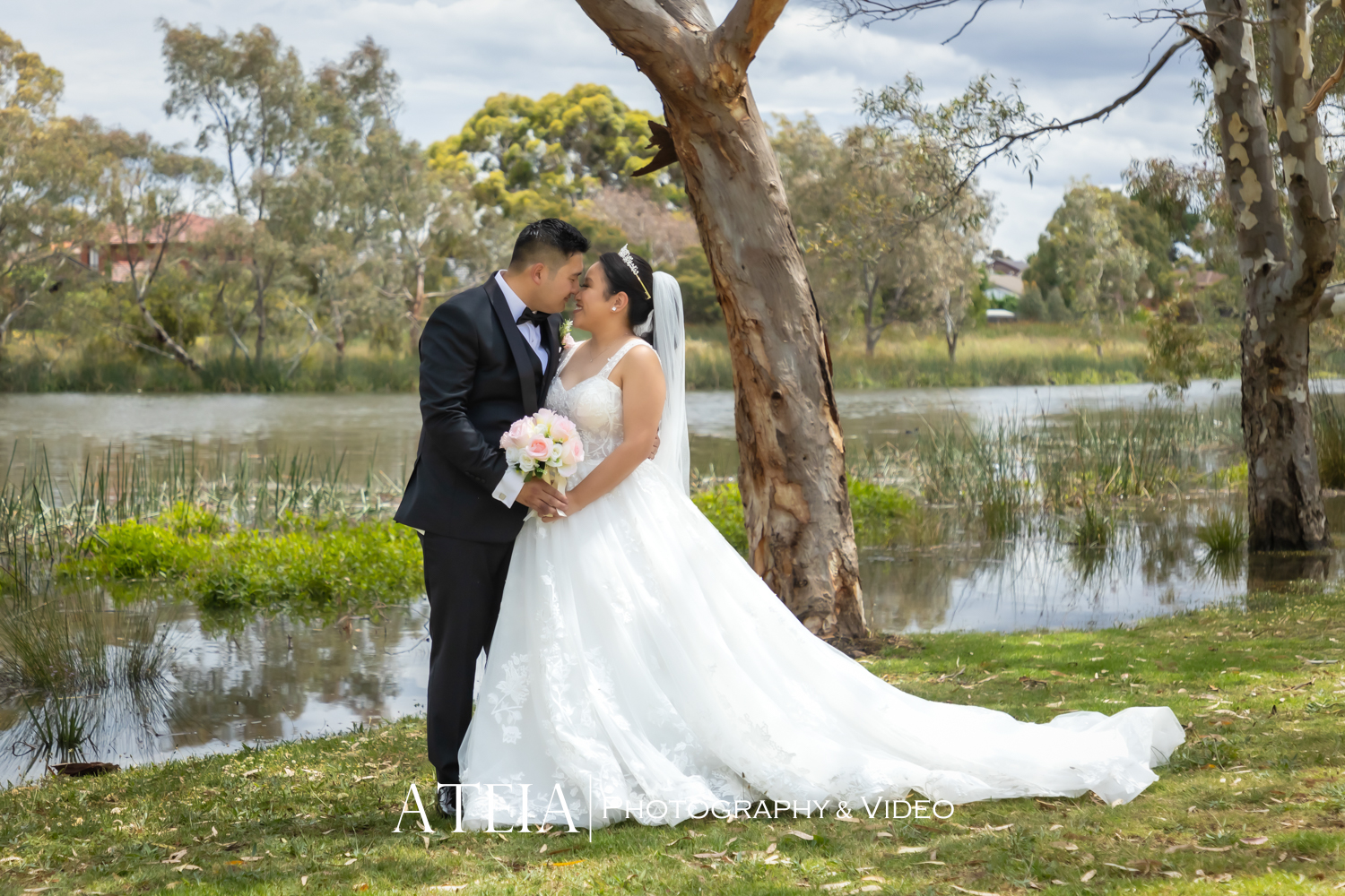 , Rachel and Phillip&#8217;s wedding photography at Happy Reception captured by ATEIA Photography &#038; Video