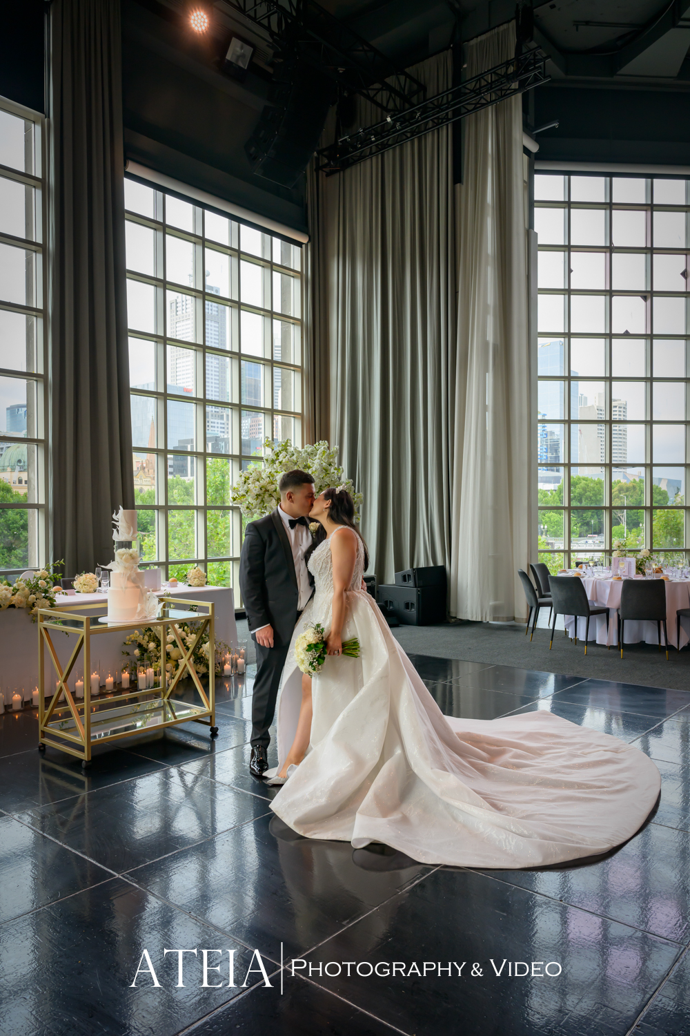 , Lauren and Jake&#8217;s wedding photography at Metropolis Events captured by ATEIA Photography &#038; Video