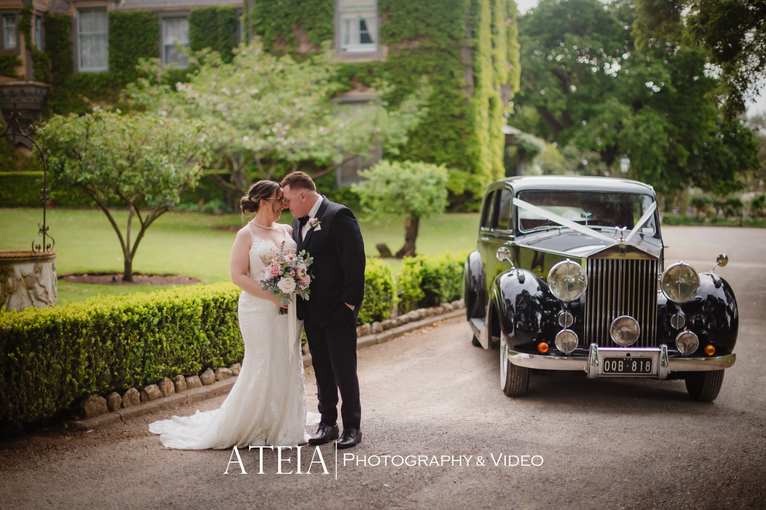 , Rebecca and Stephen&#8217;s wedding photography at Overnewton Castle captured by ATEIA Photography &#038; Video